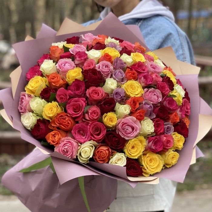 101 роза яркий микс 50 см