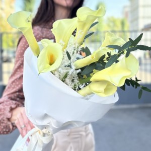 11 калл Шампань с эвкалиптом и сухоцветами 11 калл Шампань с эвкалиптом и сухоцветами