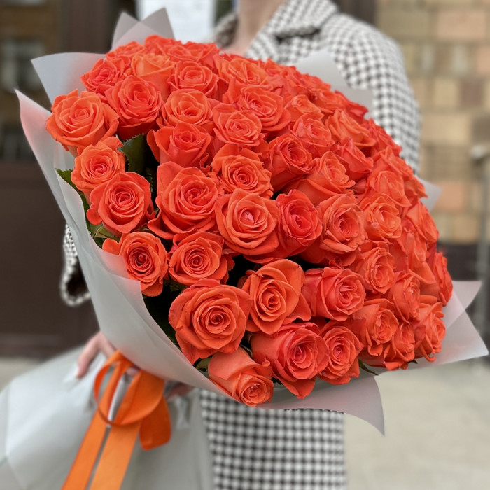 51 оранжевая роза Вау 60 см
