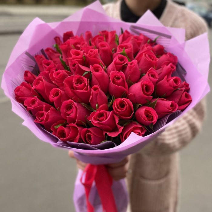 51 малиновая роза