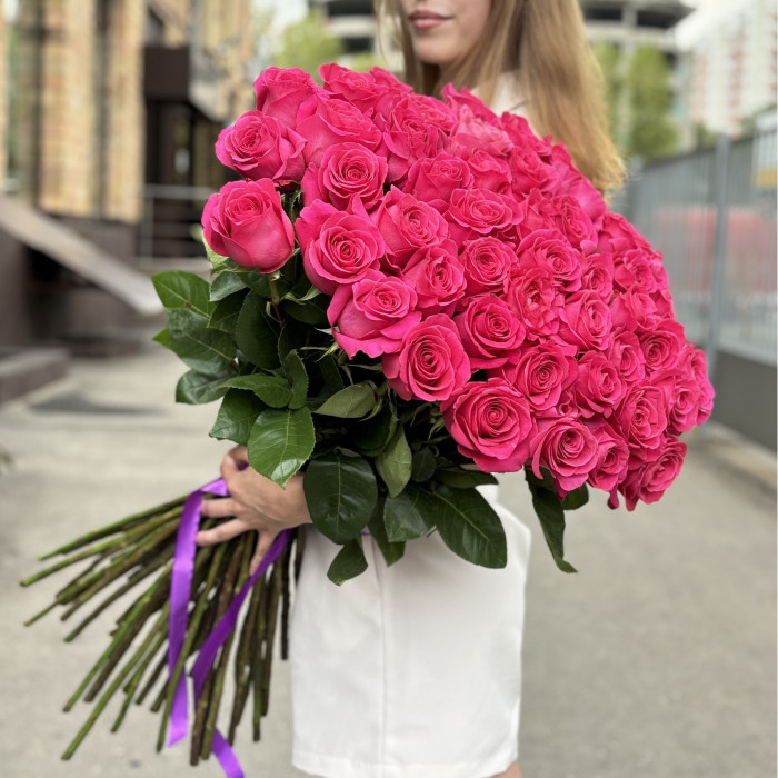 51 малиновая роза Пинк Флойд 80 см