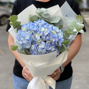 Букет с голубой гортензией Мечта Букет с голубой гортензией Мечта