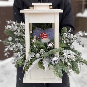 Новогодняя композиция Гном в Фонаре Новогодняя композиция Гном в Фонаре