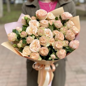 Букет персиковых пионовидных роз Джентл Трендсеттер Букет персиковых пионовидных роз Джентл Трендсеттер
