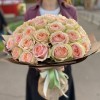 51 пионовидная кремовая роза