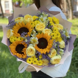 Букет Солнечный луч с подсолнухами Букет Солнечный луч с подсолнухами