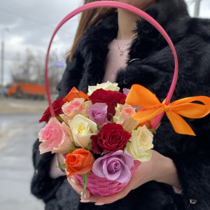 Корзина комплимент из роз