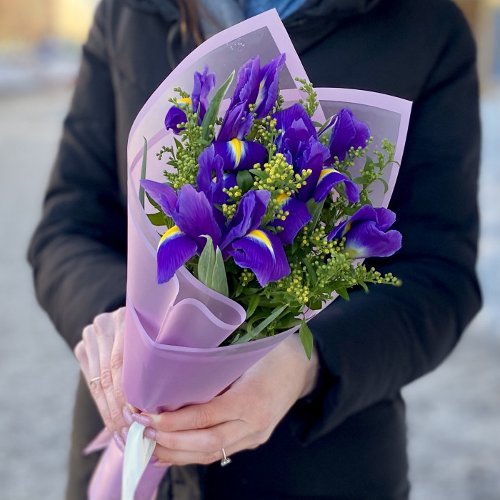 Мини букет ирисов
