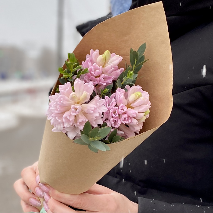 Букет из розовых гиацинтов