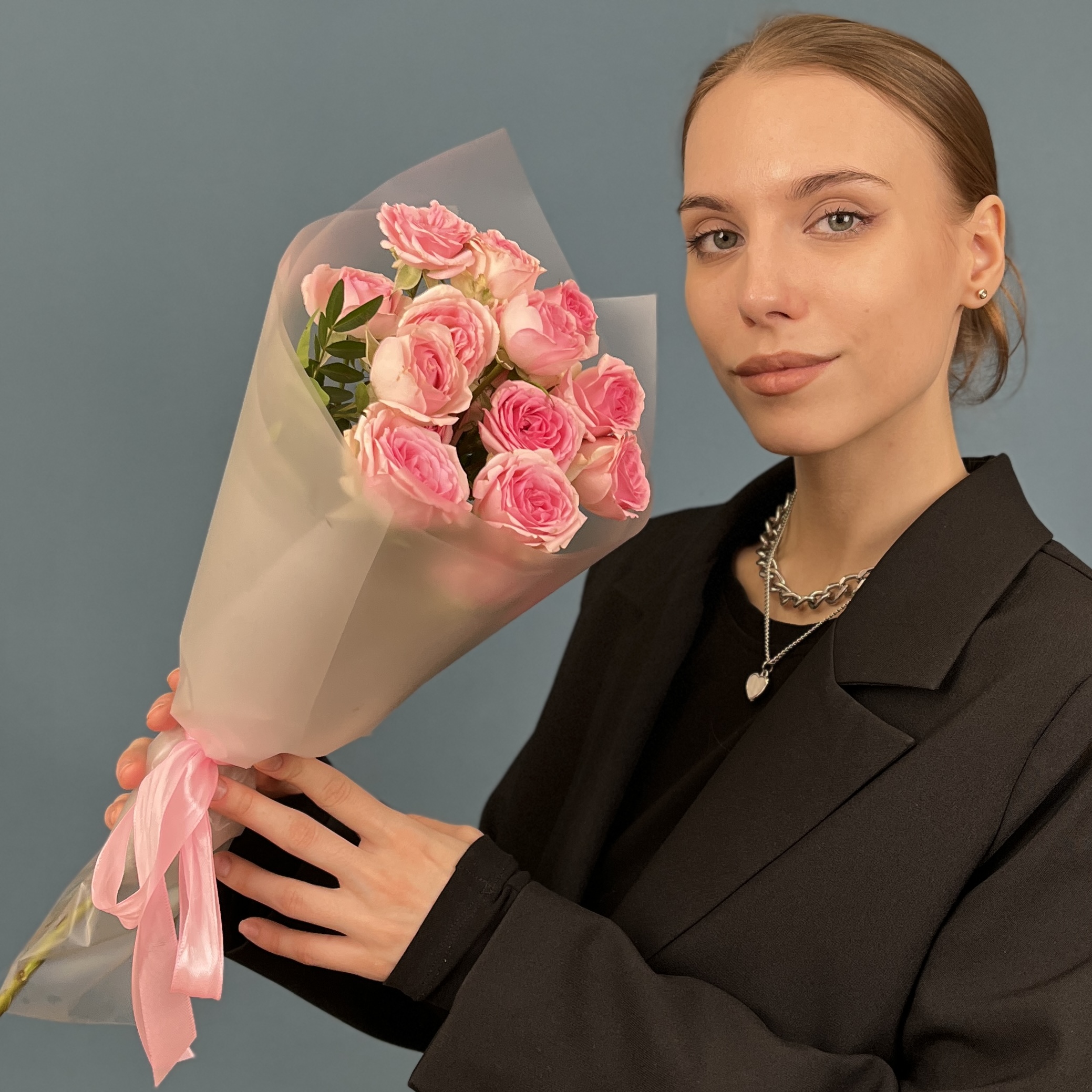 Комплимент из 3 кустовых роз Дестини