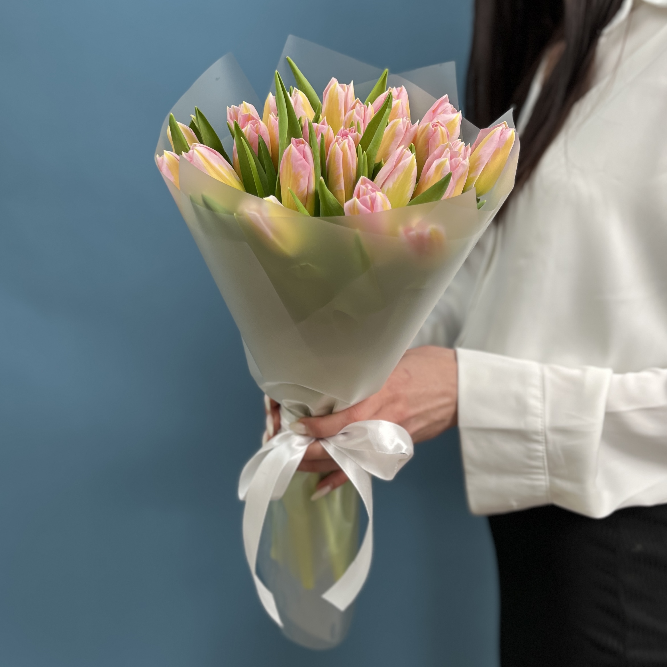 25 розовых тюльпанов Династия