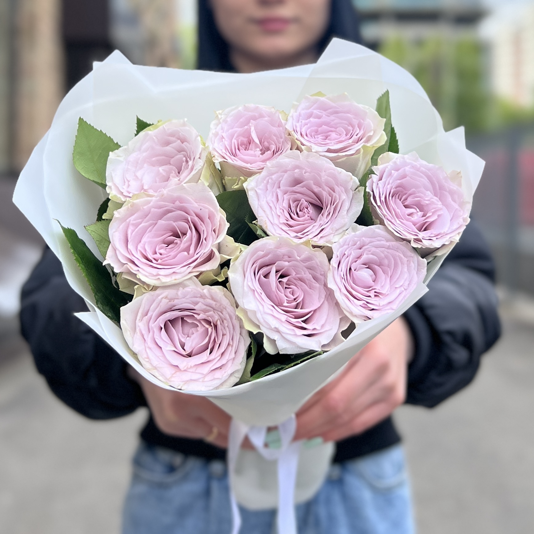 9 сиреневых роз Мемори Лейн 40 см