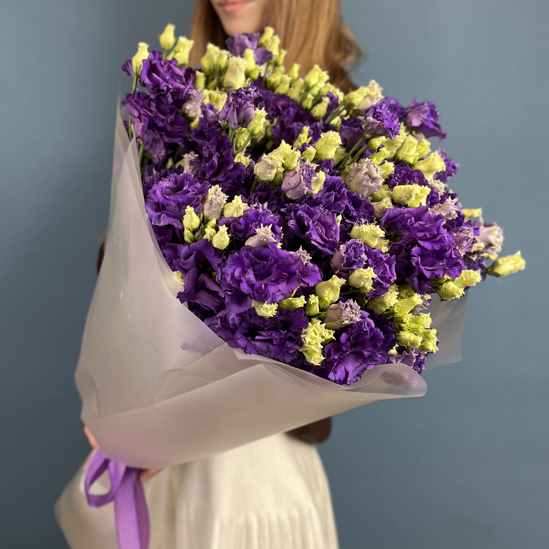 11 фиолетовых махровых эустом