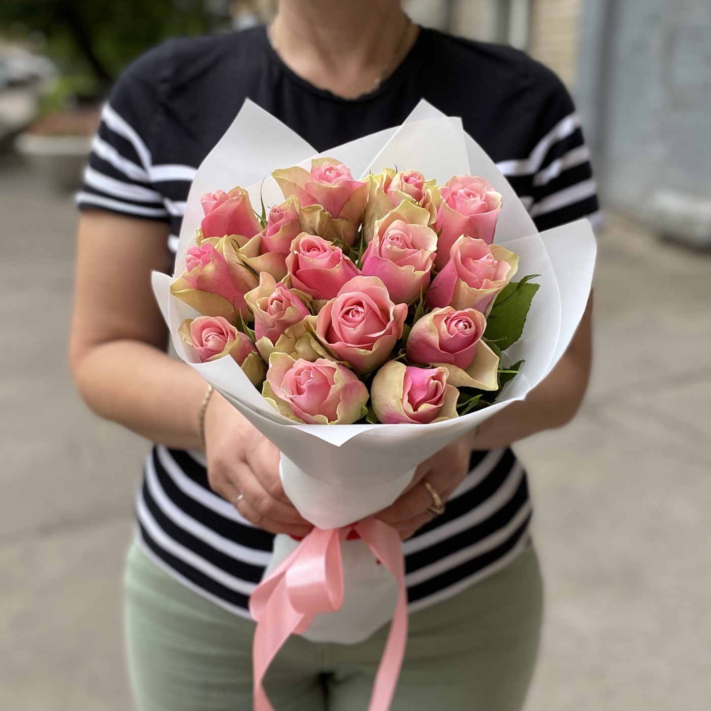 15 роз Бел роз