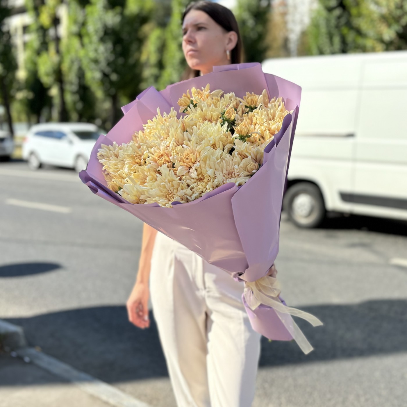 15 персиковых кустовых хризантем Балтика