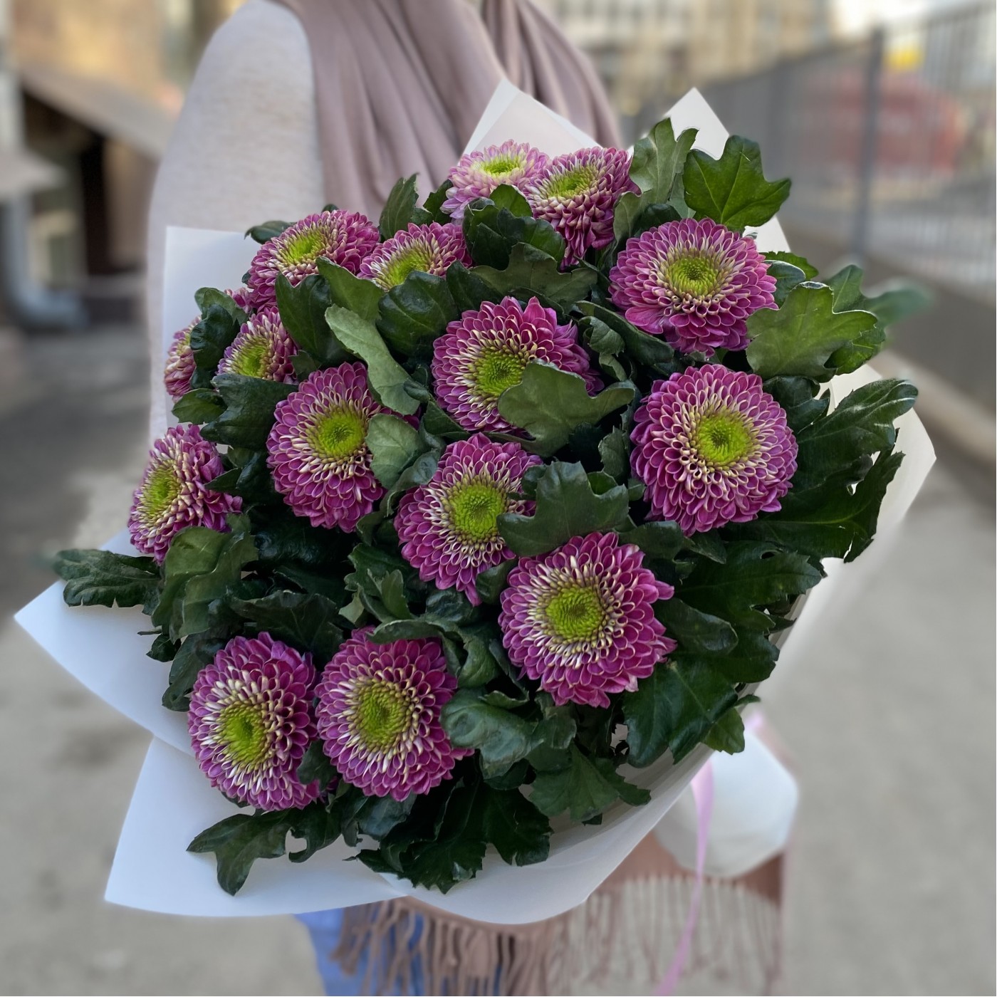 15 темно-розовых хризантем Сувенир