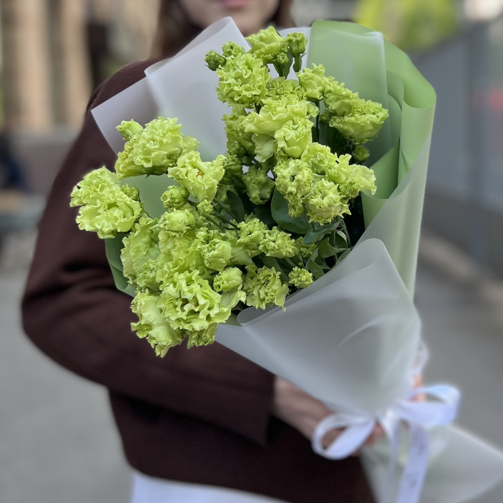 Букет из 7 махровых зеленых эустом
