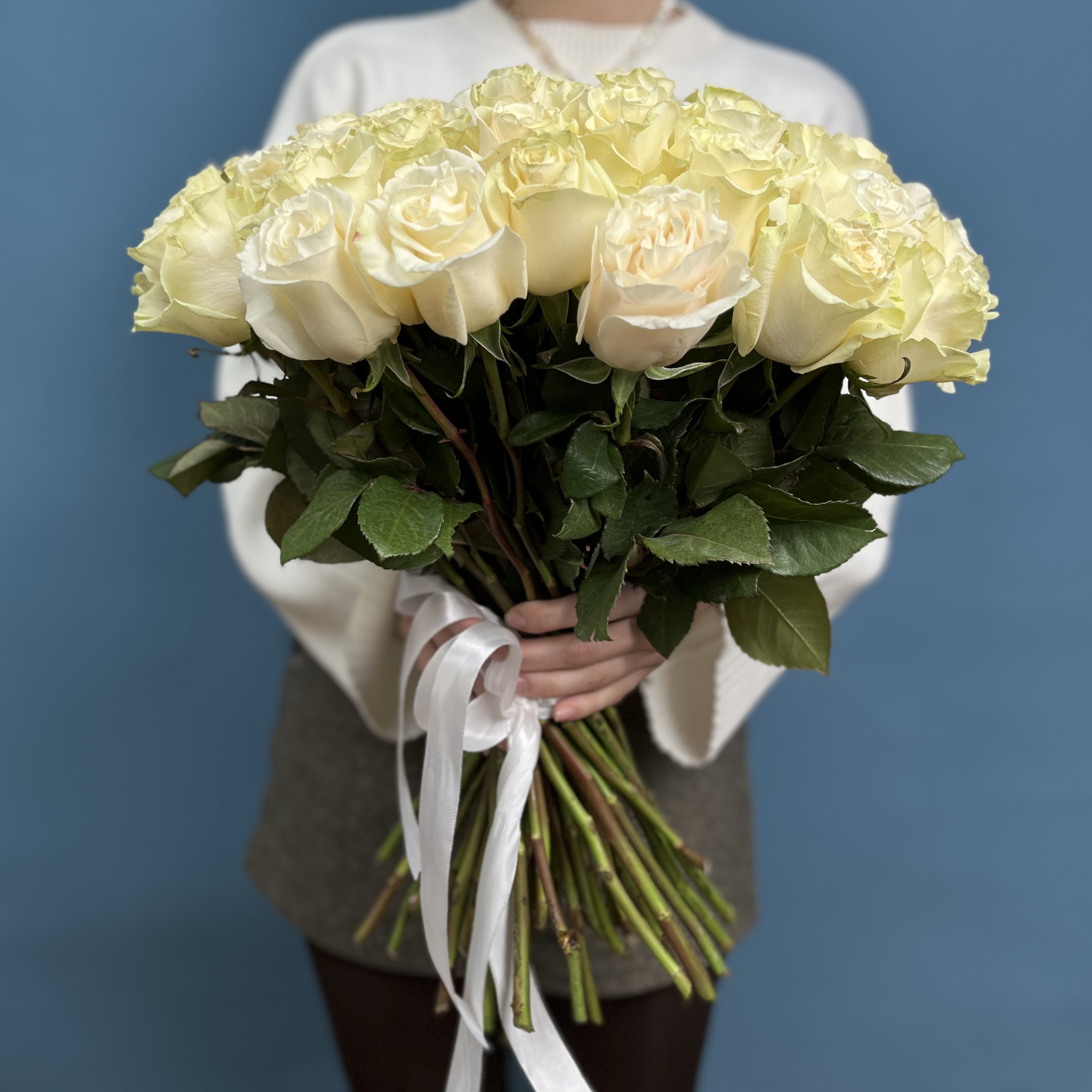 51 роза мондиаль 50 см