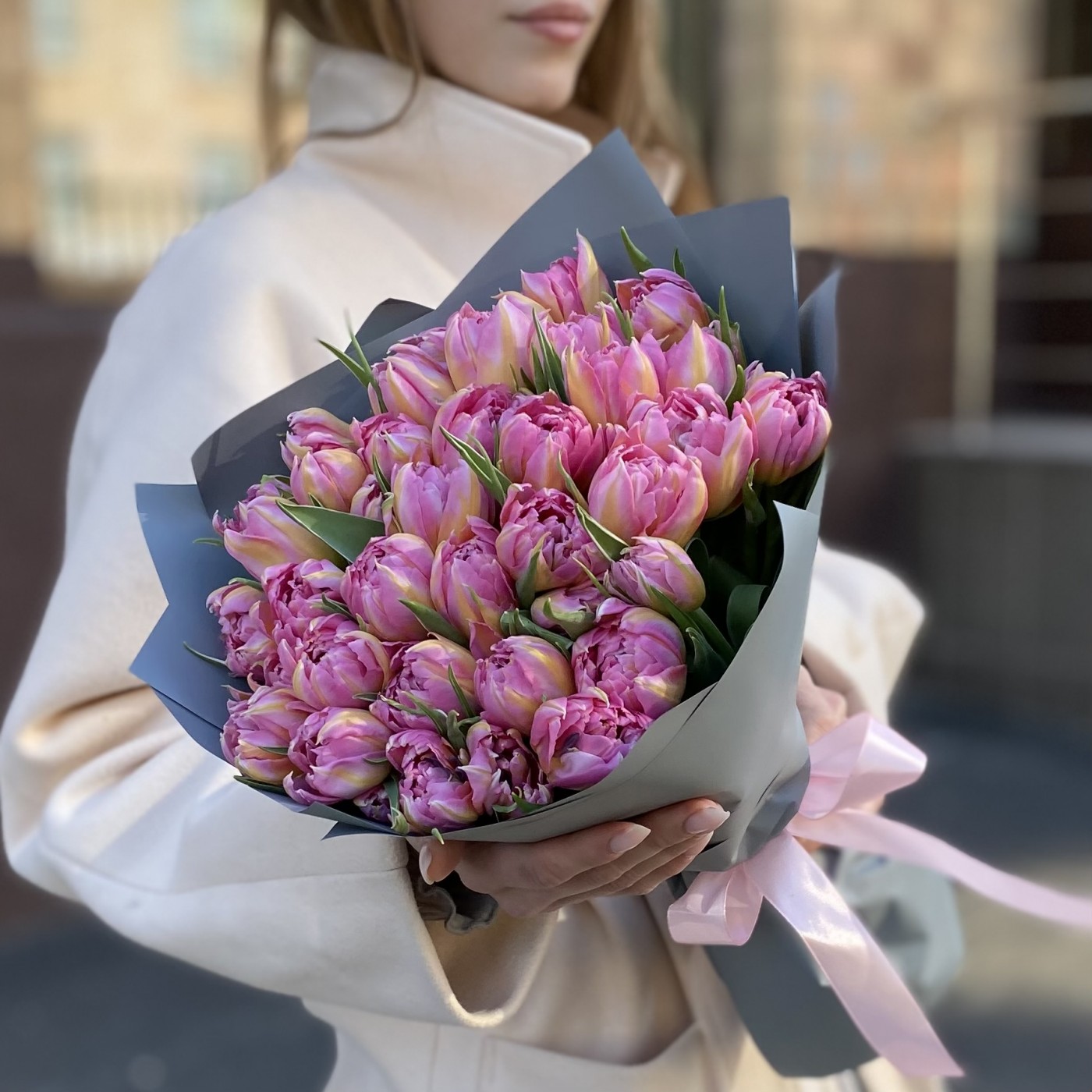 35 пионовидных розовых тюльпанов Флеш Поинт