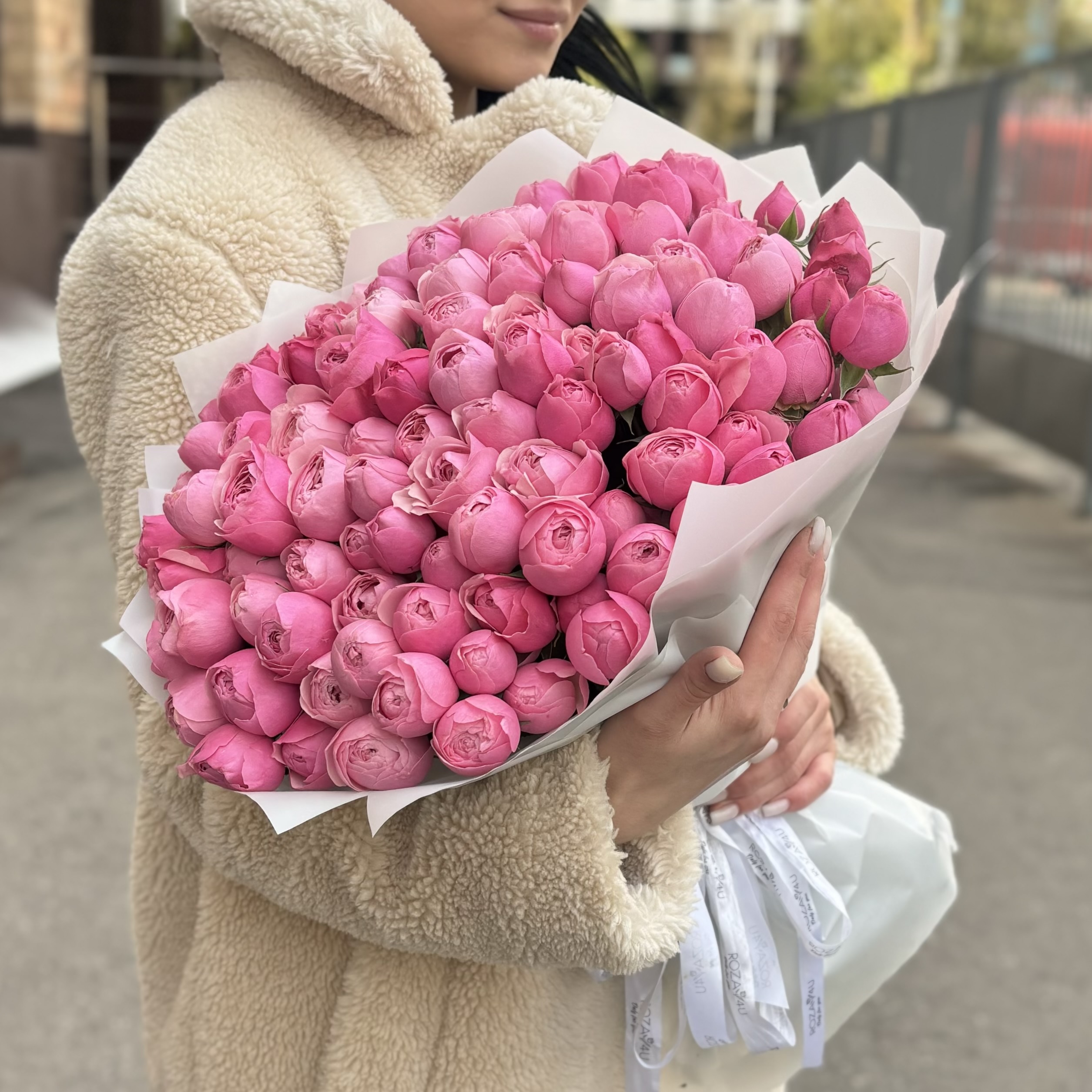 51 кустовая пионовидная роза Сильва Пинк