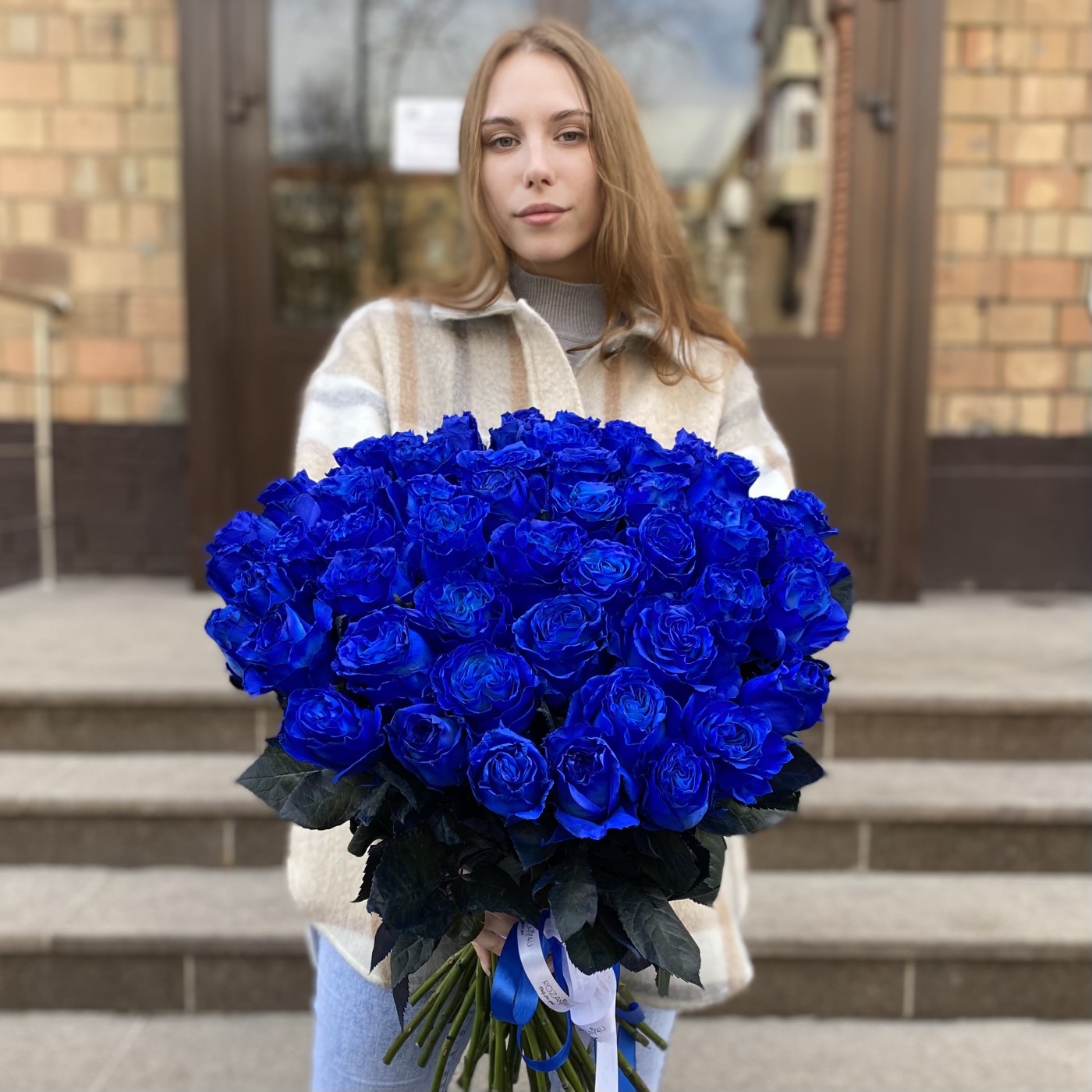 51 синяя роза