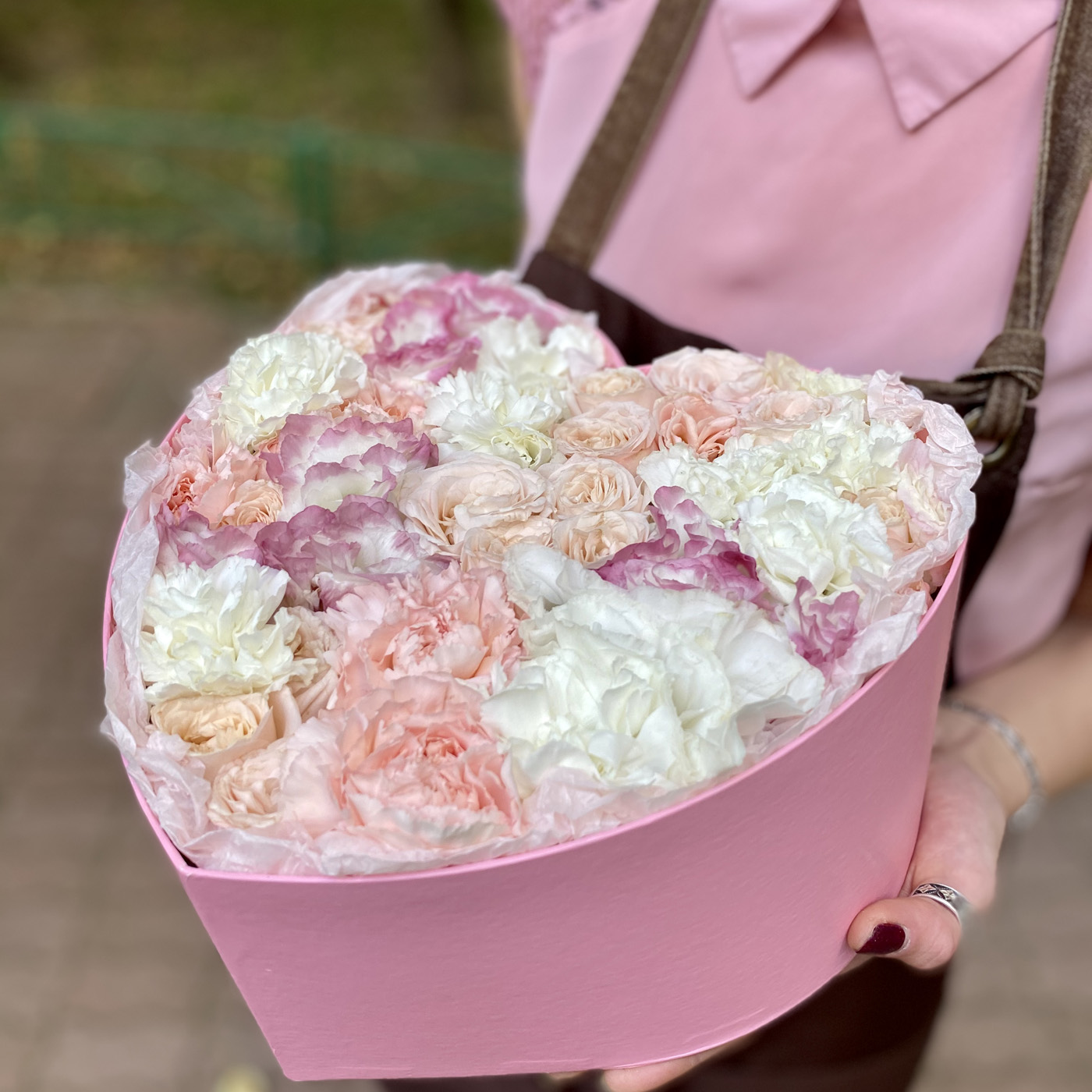 Композиция в коробке "Я просто люблю тебя"