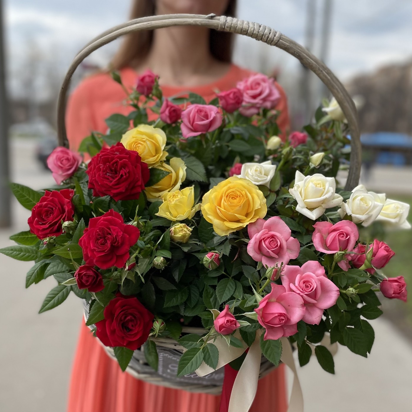 Подарочная корзина с Розами