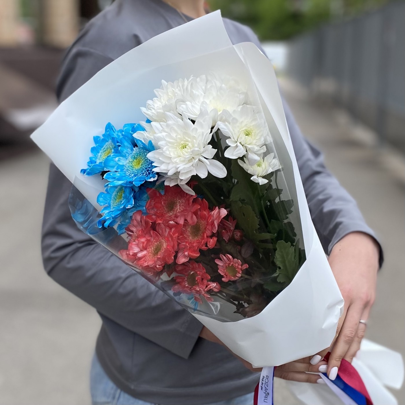 Букет хризантем Люблю Россию
