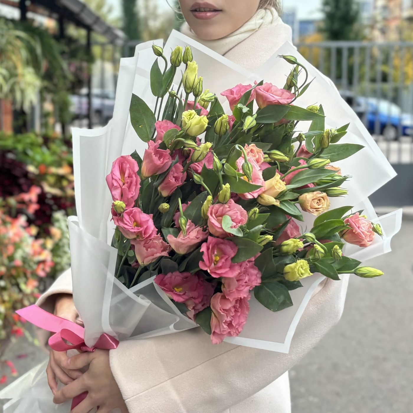 Букет из 11 розовых эустом