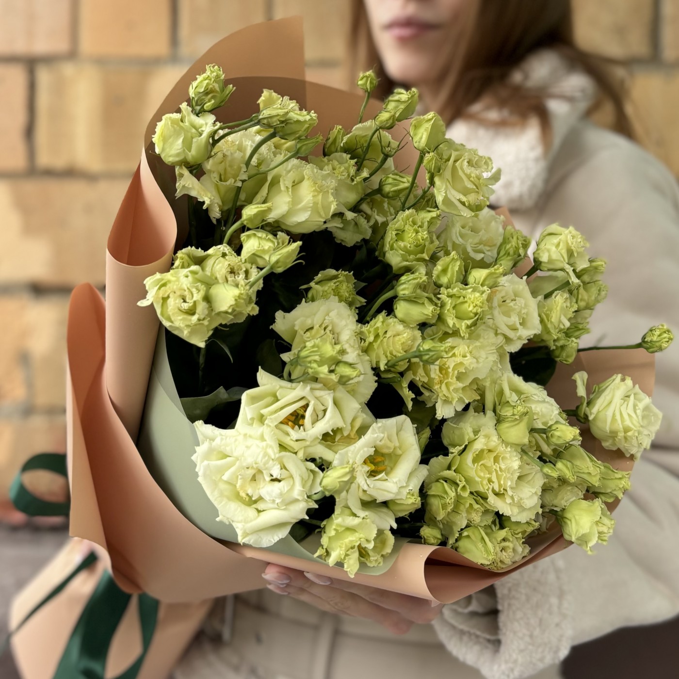 Букет из 9 махровых зеленых эустом