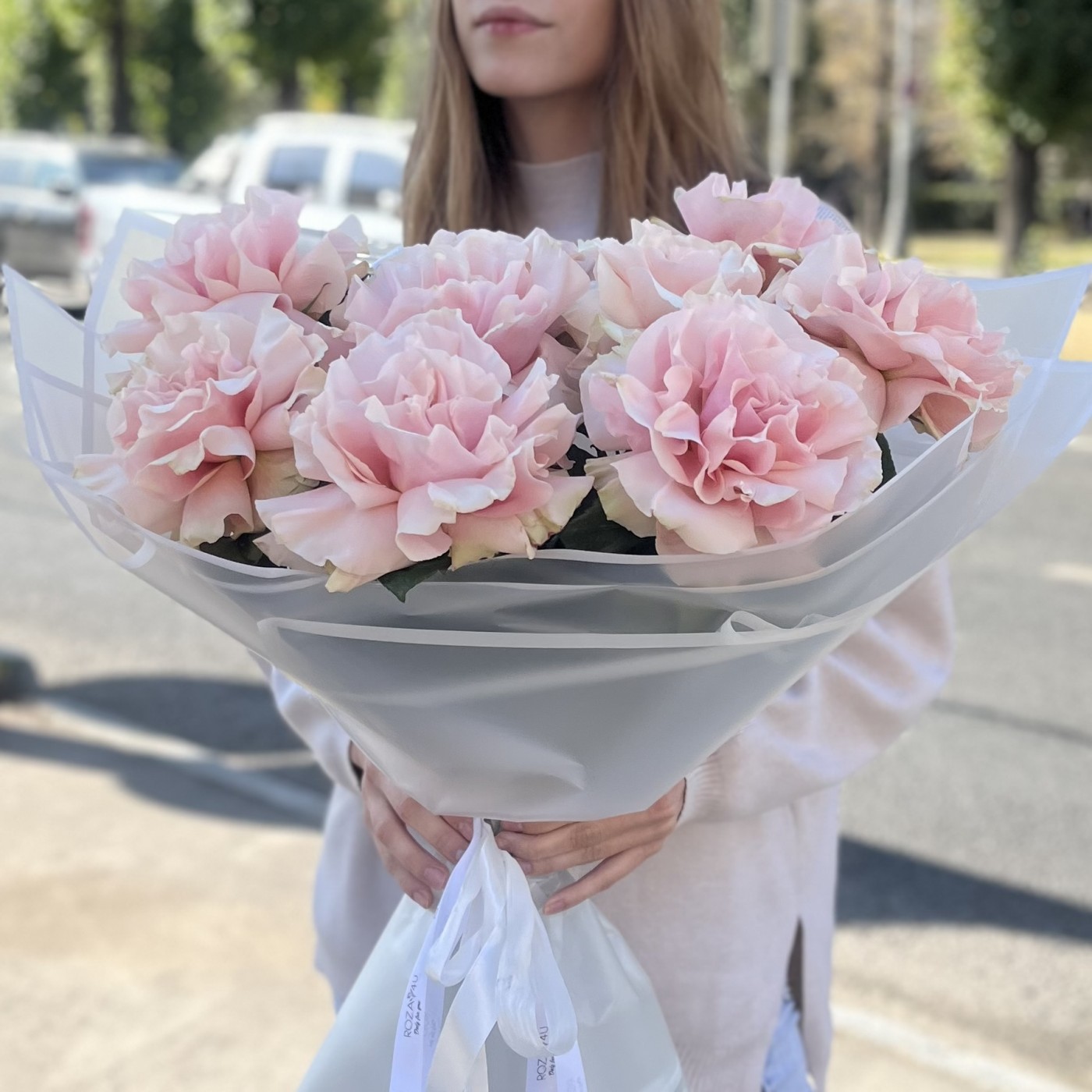 Букет из 9 пышных розовых роз Пинк Мондиаль
