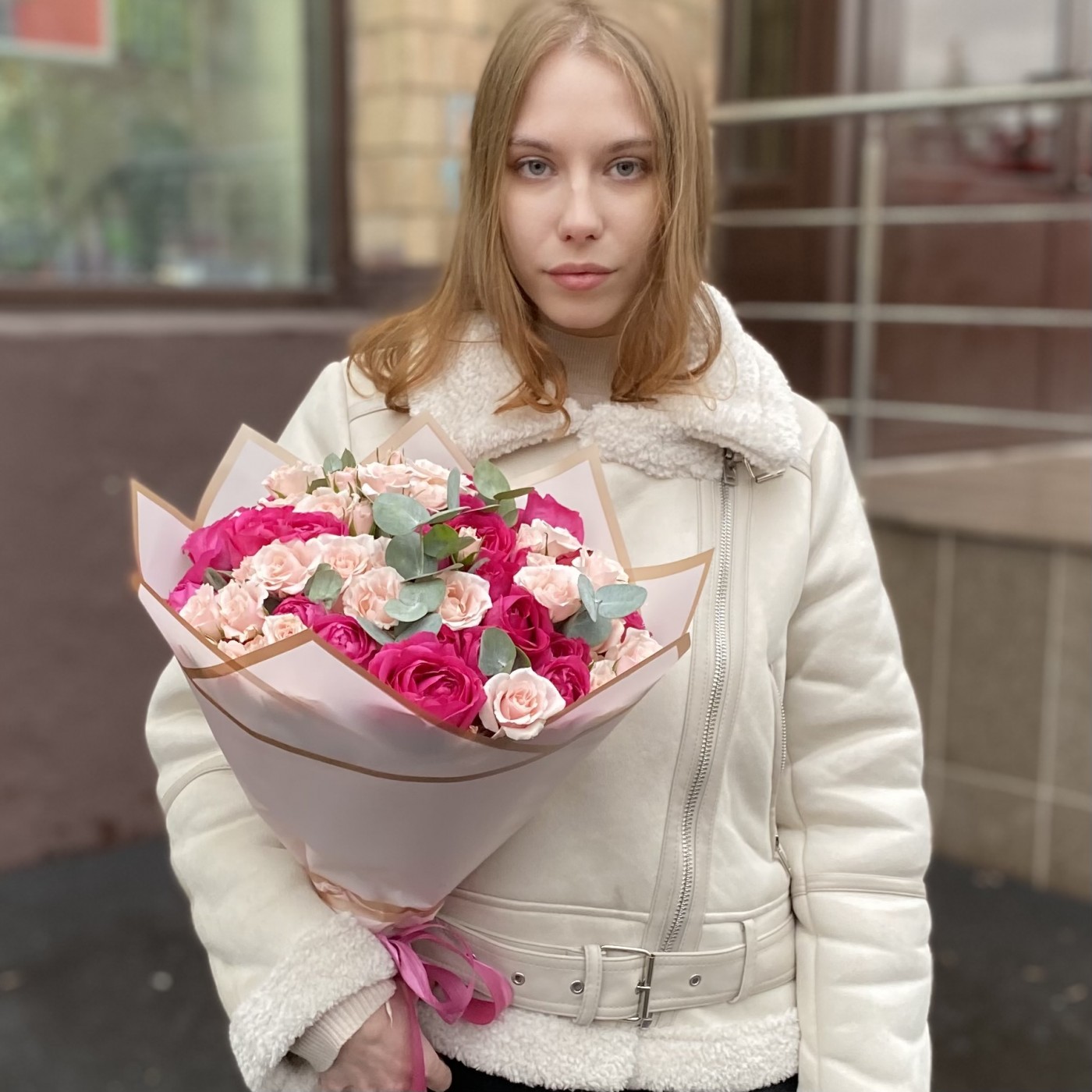 Дуэт кустовых роз Свит Сара и Тамбузи