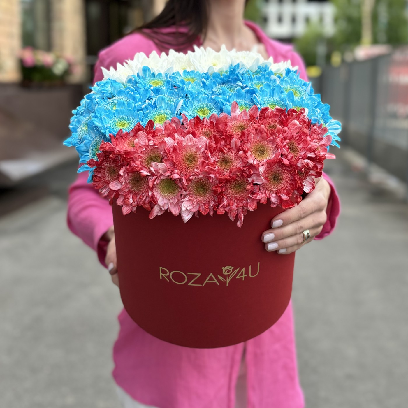 Хризантема в коробке Флаг России