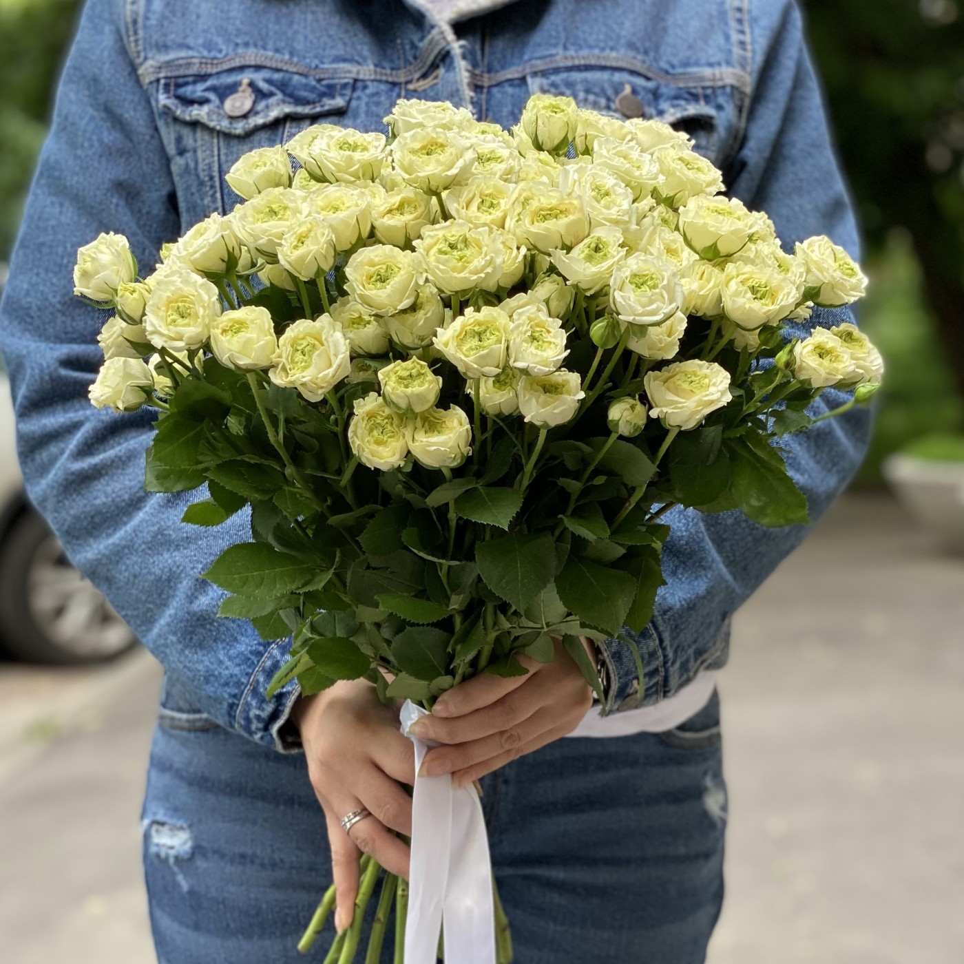 Кустовая пионовидная роза Эмеральд Квин