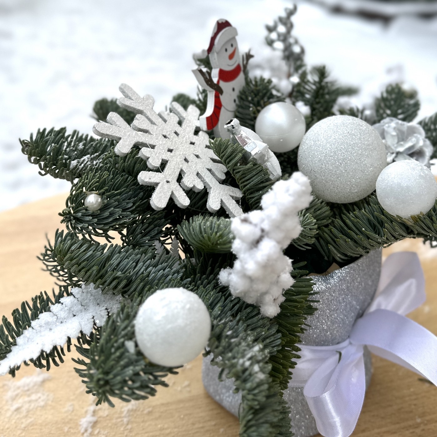 Новогодняя композиция с нобилисом Снеговичок