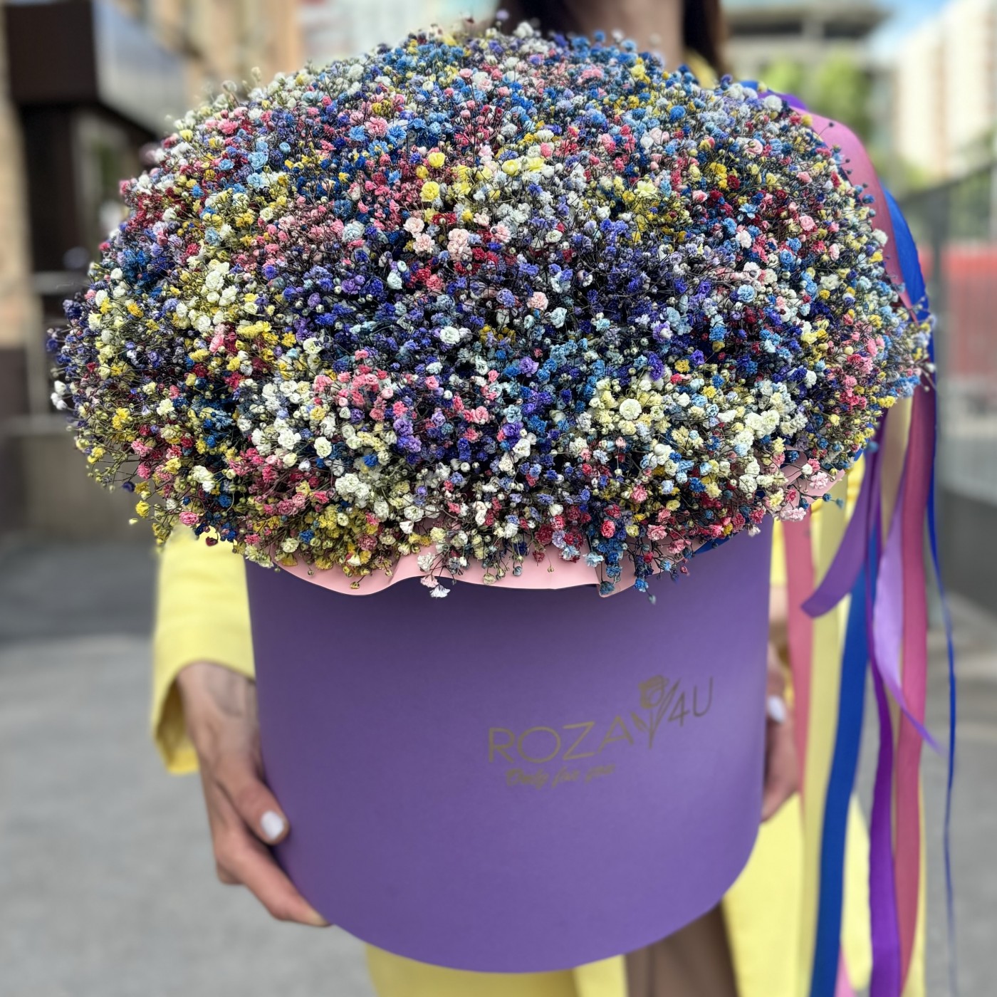 Пышная гипсофила в коробке