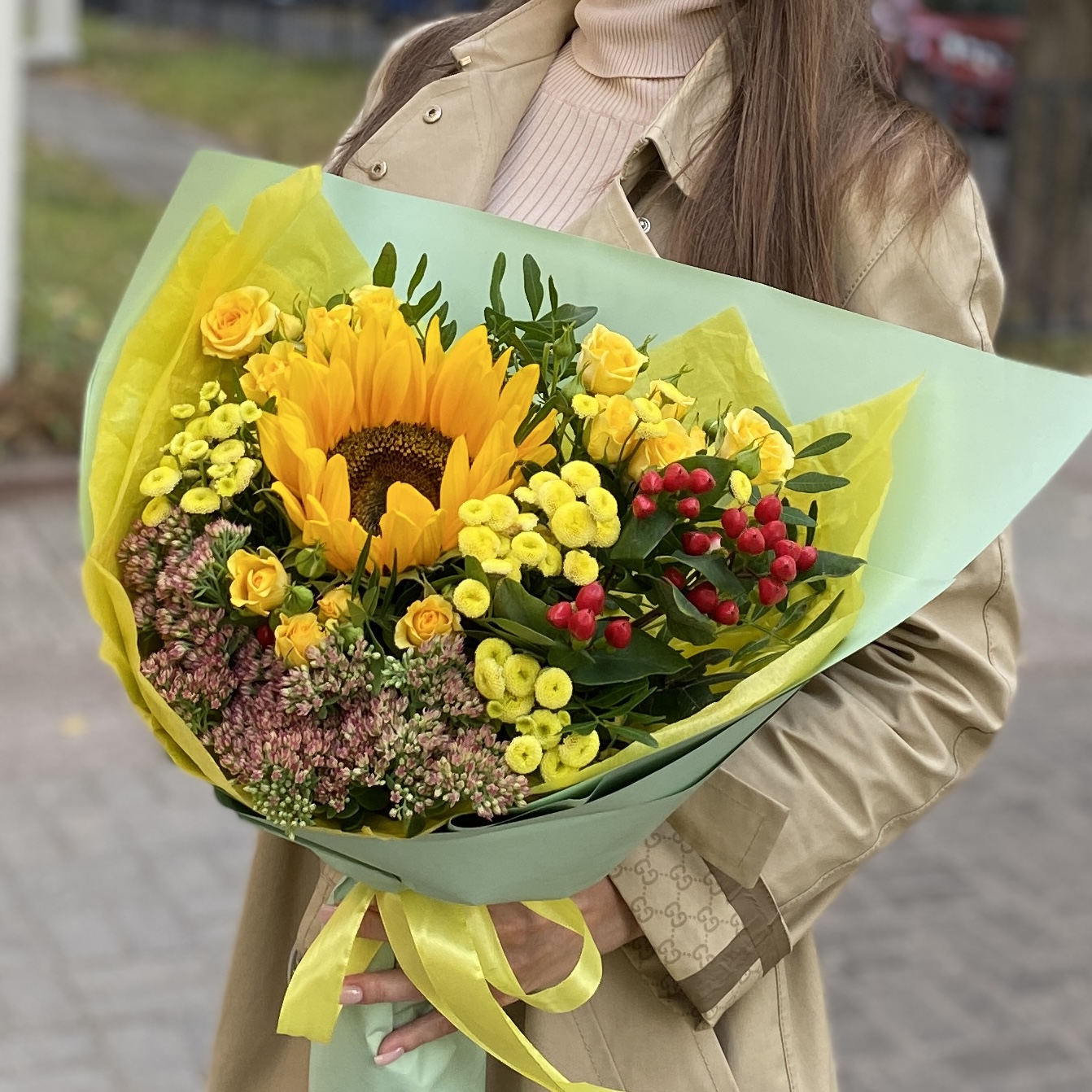 Букет Золотой сезон с подсолнухом