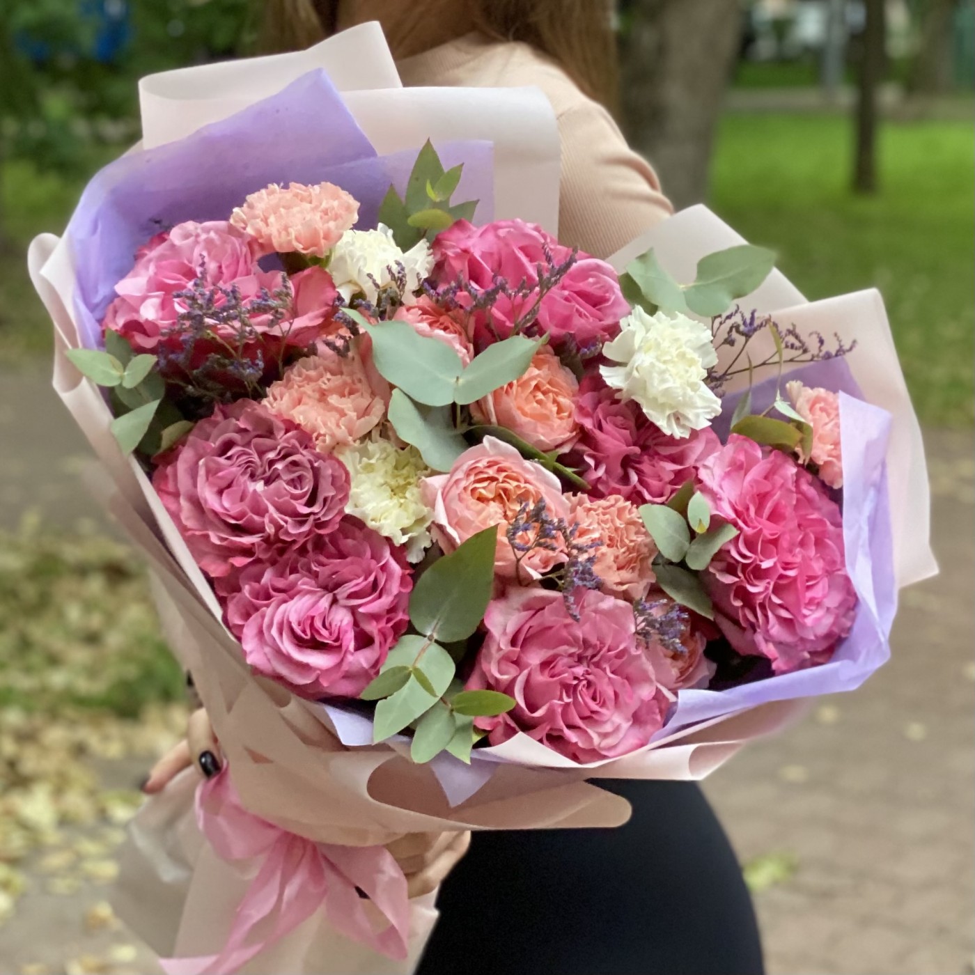 Букет Нежное сердце с пионовидными розами