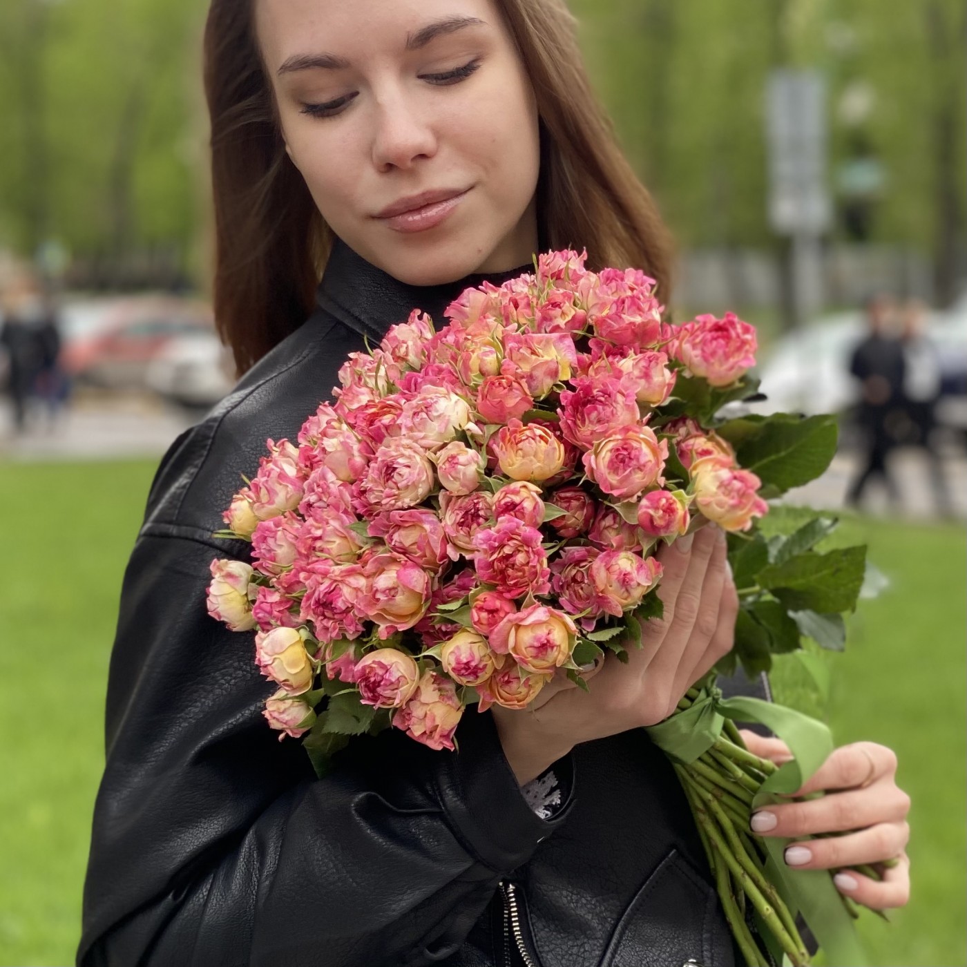 Роза кустовая Лотус