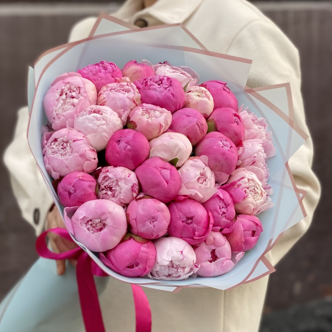 Дуэт из 31 пиона