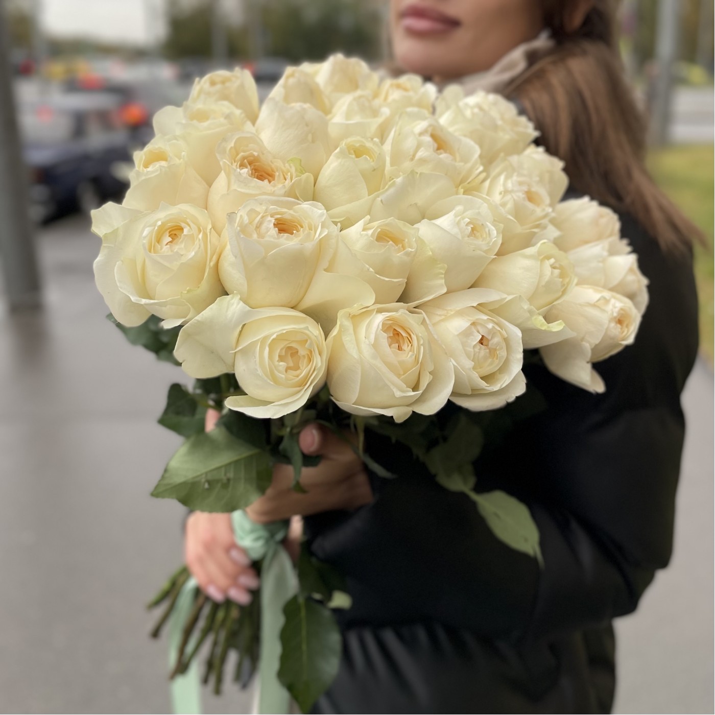 Пионовидная роза Инносент