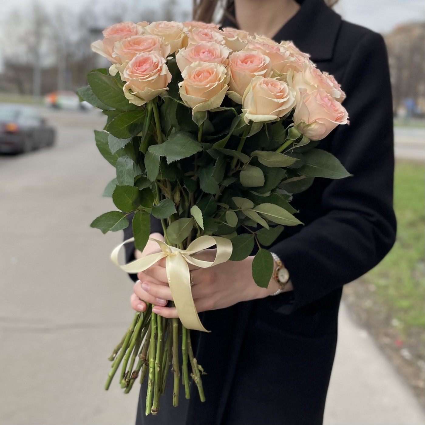 Пионовидная роза Алина парфюмелла Alina parfumella