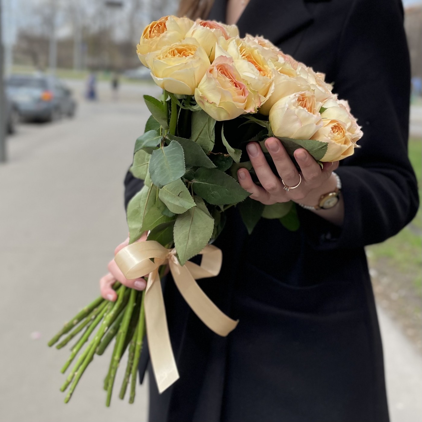 Пионовидная роза Карамел антик Caramel antike