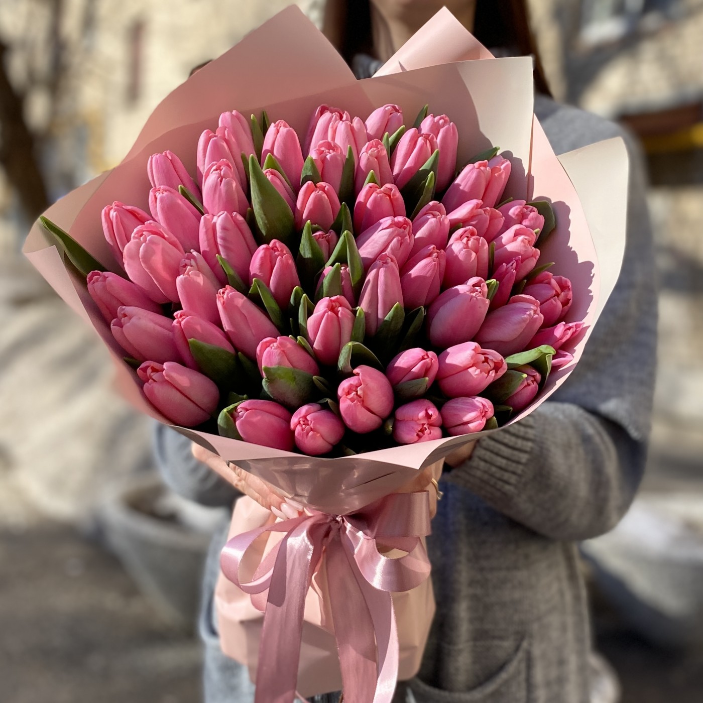 51 розовый тюльпан Барселона