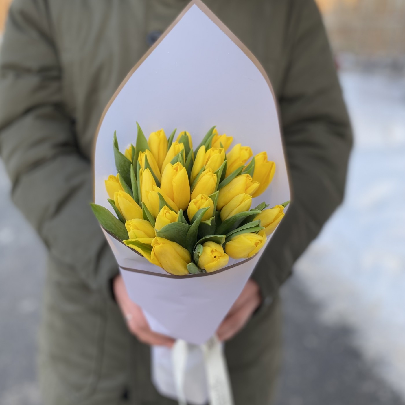 Букет 25 желтых тюльпанов